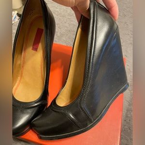 Black Wedge Leather Shoe… Size 37.5